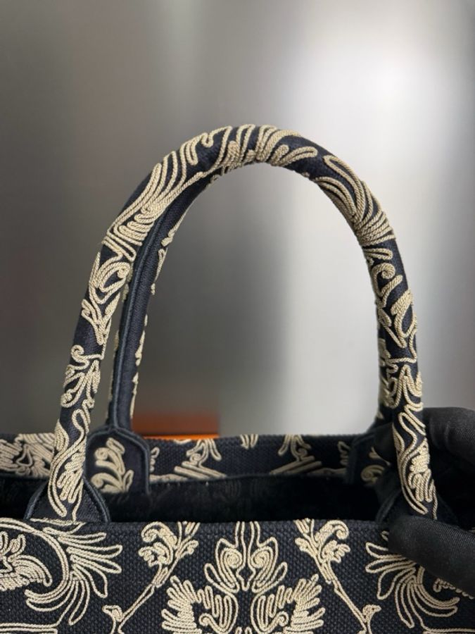 DIOR迪奧 大號BookTote Ornamental圖案線跡刺繡效果托特Tote購物袋手提包,男女同款 尺寸42×35cm-16