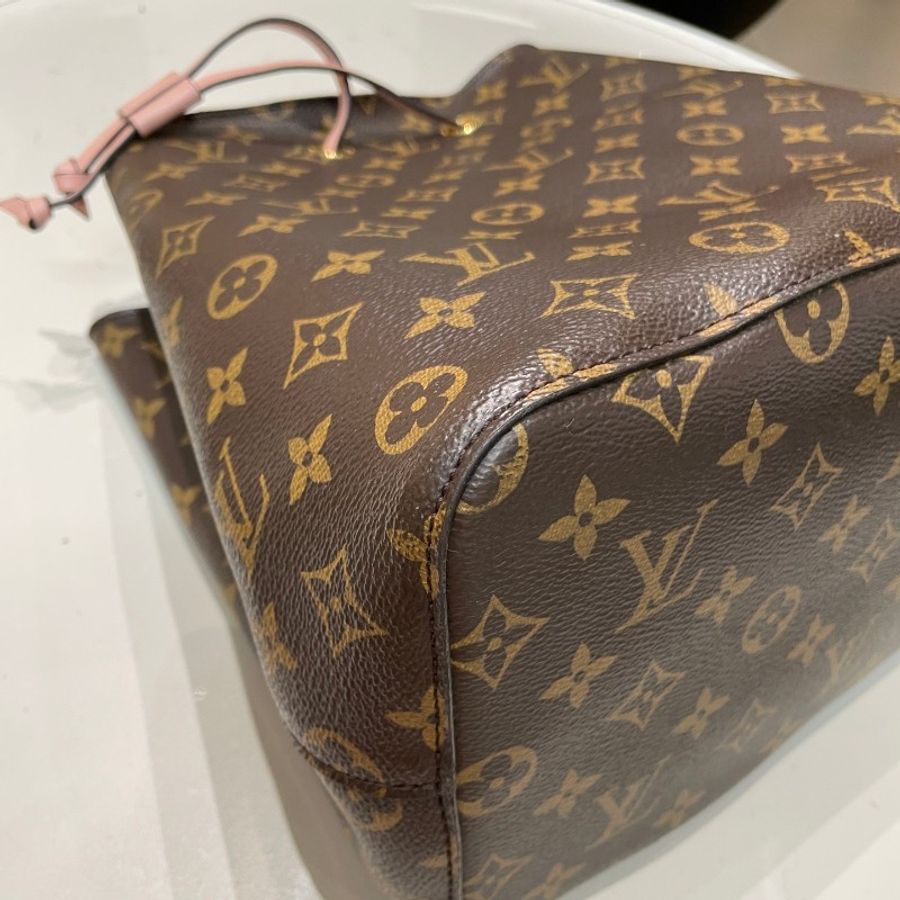 LV路易威登NÉONOÉ水桶包粉内里26*25.5*17-17