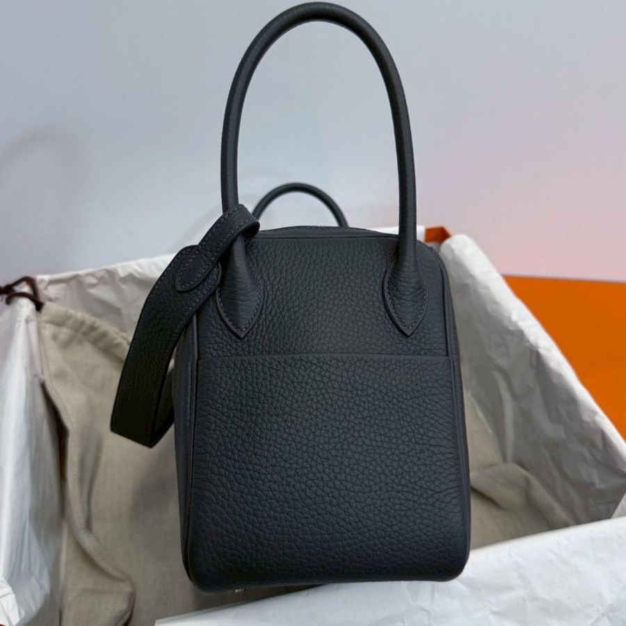 Hermes Lindy26 積雲灰 K 銀釦 TC皮 99新閒置品 全配 購證正本-4