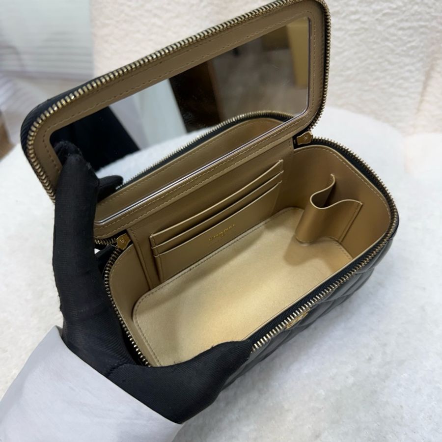Chanel黑羊皮金球調節釦長盒子-5