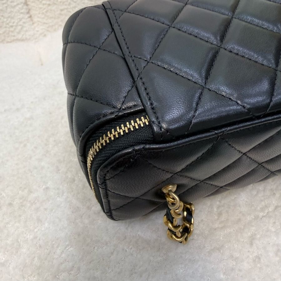 Chanel黑羊皮金球調節釦長盒子-18
