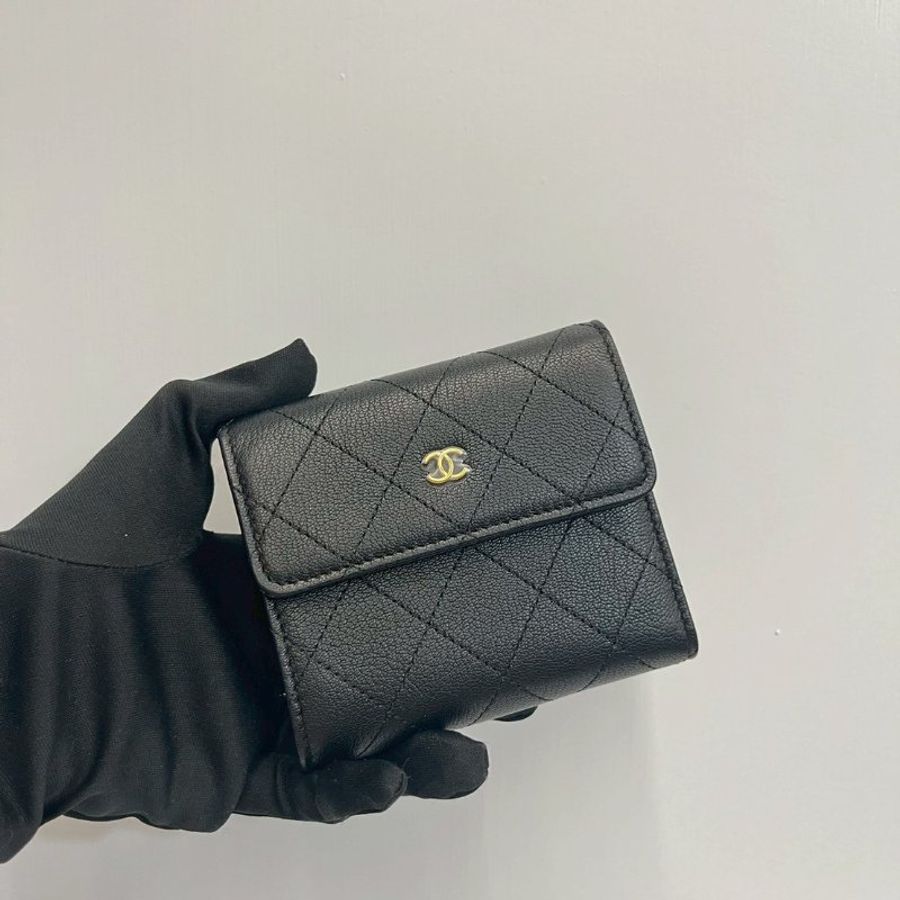 Chanel 三摺黑金短夾 荔枝皮-2