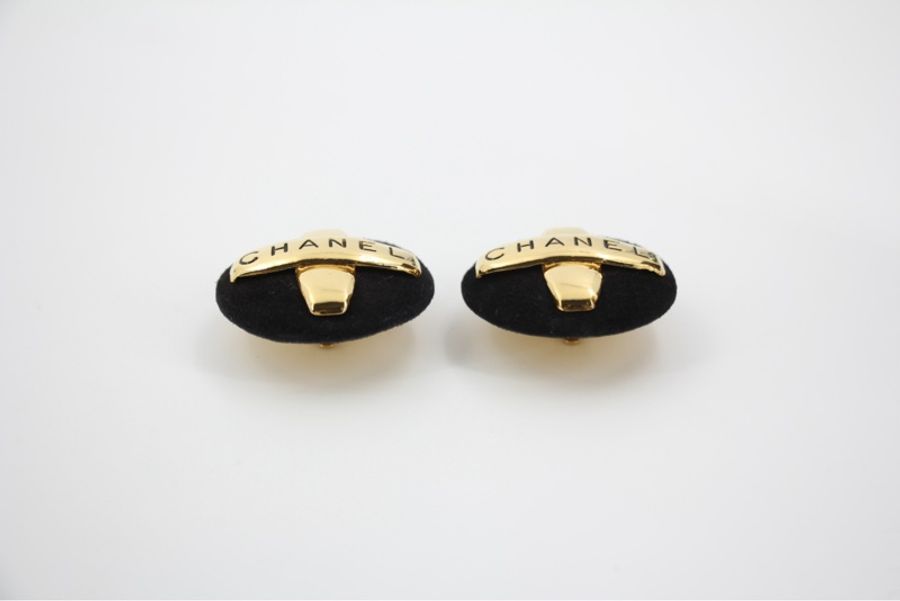 Chanel Vintage 91-92 絨毛金色十字架黑色圓形大耳環-5