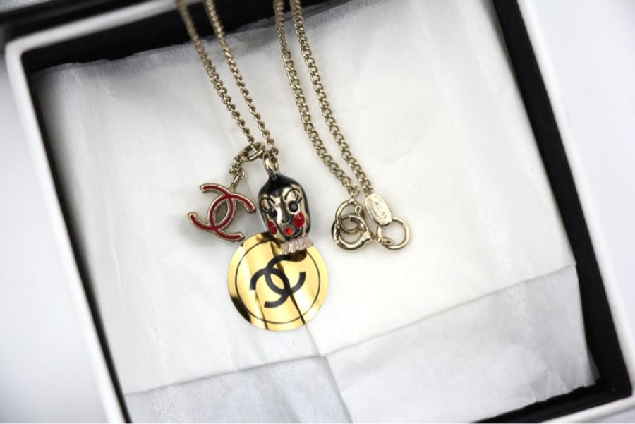Chanel Vintage 05P 金屬娃娃頭+紅色CC頸鏈-5