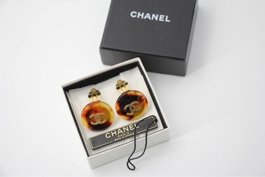 Chanel Vintage 97P 玳瑁圓形啡色耳環-1