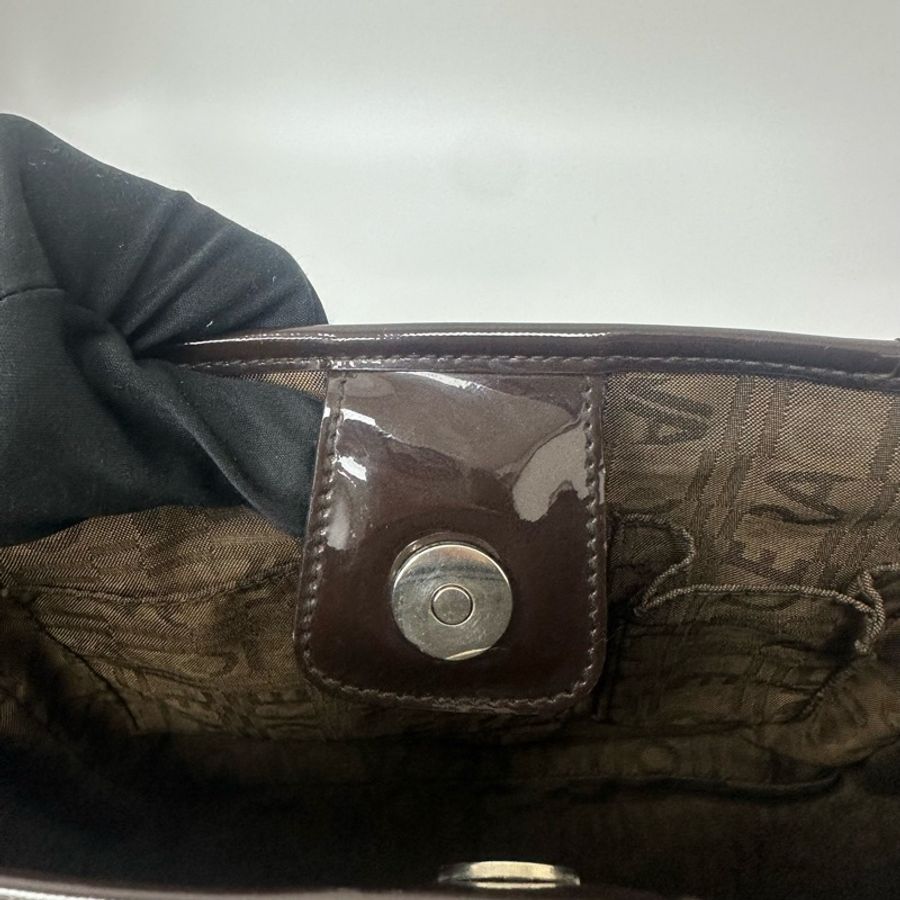 【赫蒂國際精品】 Salvatore Ferragamo 動物紋乙烯基手提包 vintage 二手 中古-26