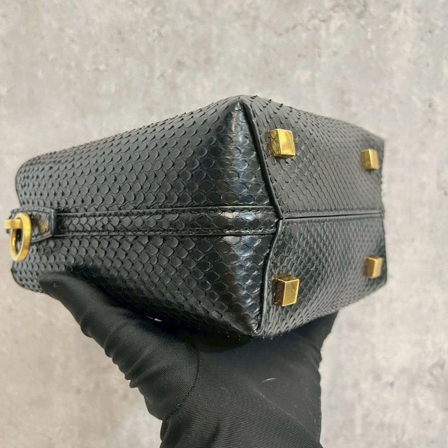 YSL 蛇皮水桶包-5