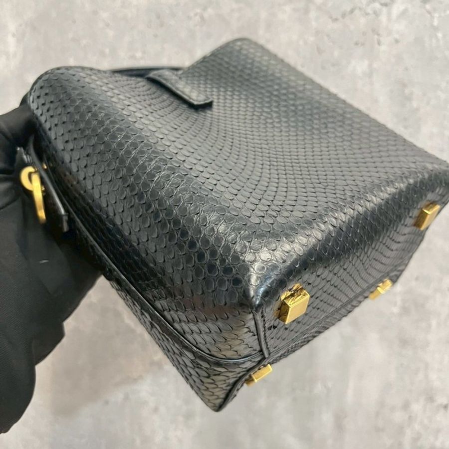 YSL 蛇皮水桶包-9