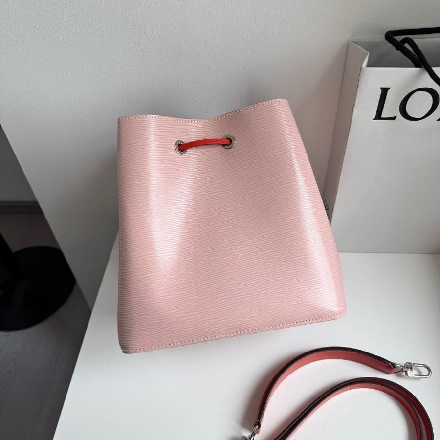路易威登/Louis Vuitton Noe櫻花粉中號水波紋水桶包-1