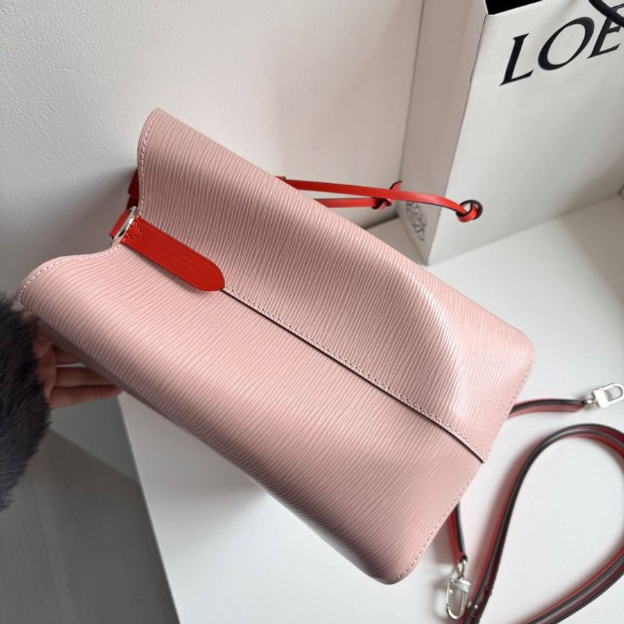 路易威登/Louis Vuitton Noe櫻花粉中號水波紋水桶包-3