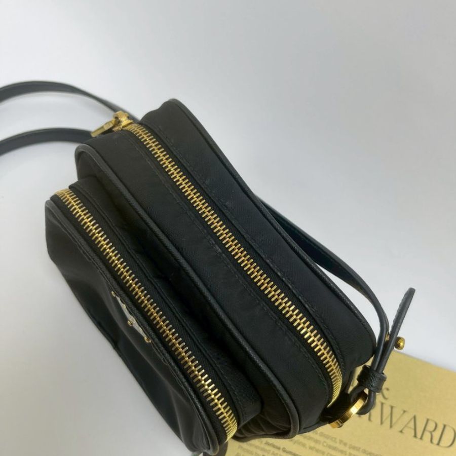 PRADA 尼龍迷你相機包-4
