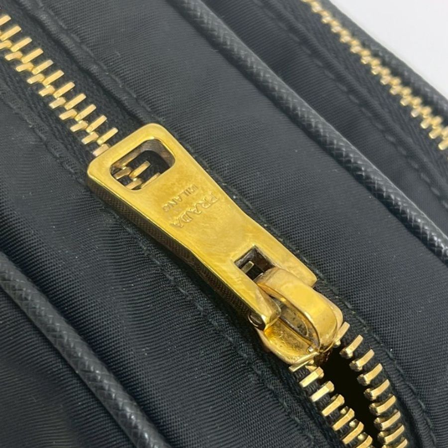 PRADA 尼龍迷你相機包-10