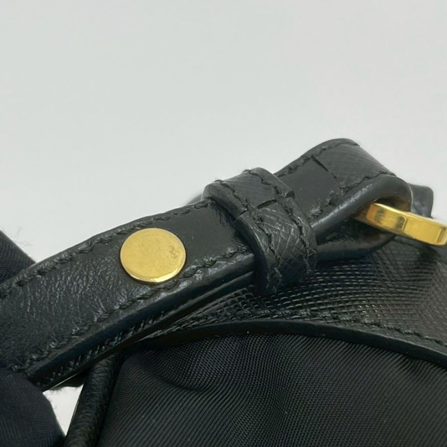 PRADA 尼龍迷你相機包-16