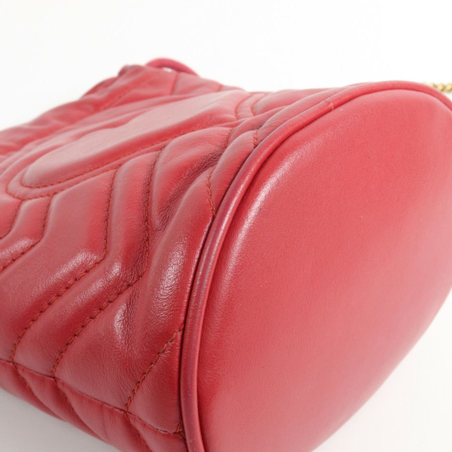 GUCCI 牛皮皮革GG Marmont Mini Bucket鏈帶肩背袋-10