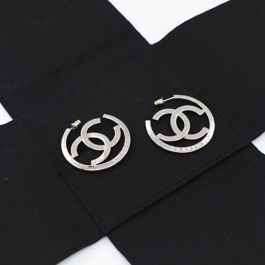 Chanel 香奈兒 CC LOGO 銀色 耳環 耳針-1