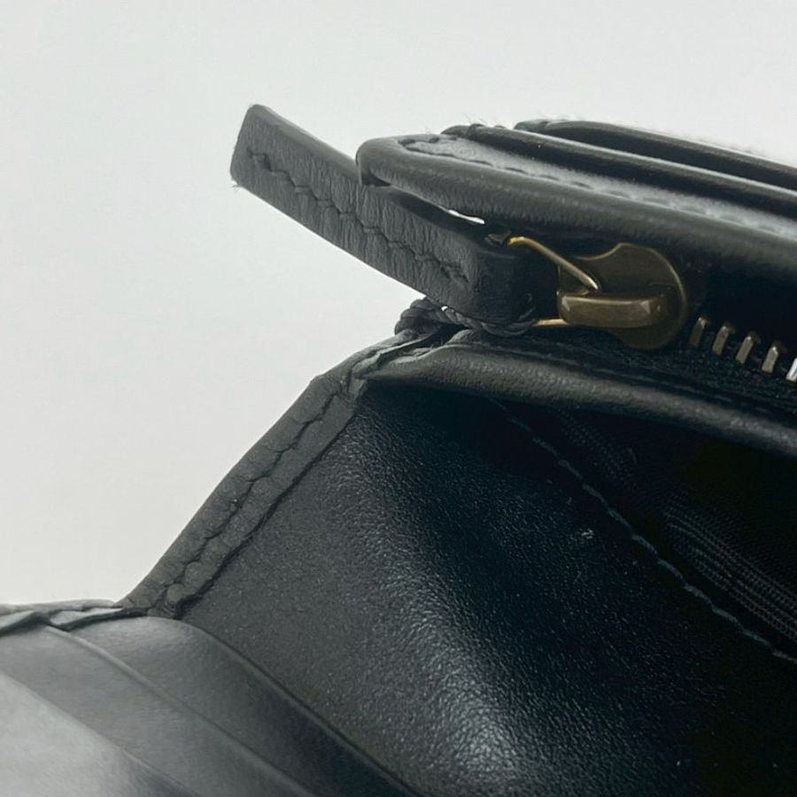 GUCCI Marmont 愛心兩摺拉鍊零錢袋短夾 黑金-9