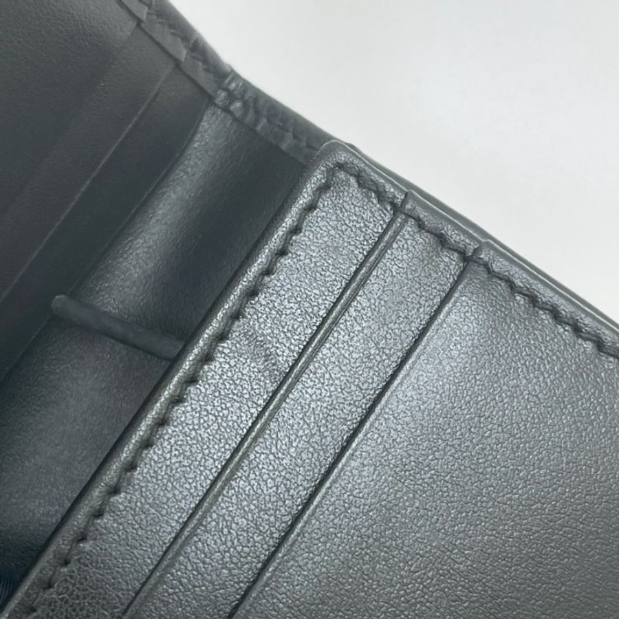 GUCCI Marmont 愛心兩摺拉鍊零錢袋短夾 黑金-12