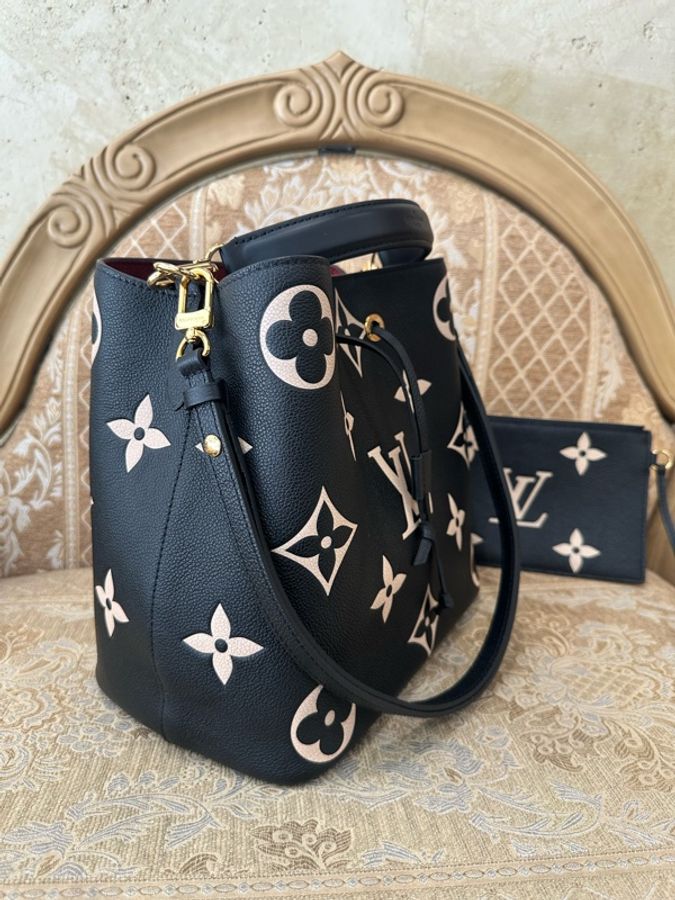 LV 黑拼米白牛皮金釦NeoNoe MM手提肩斜背水桶包M45497-2
