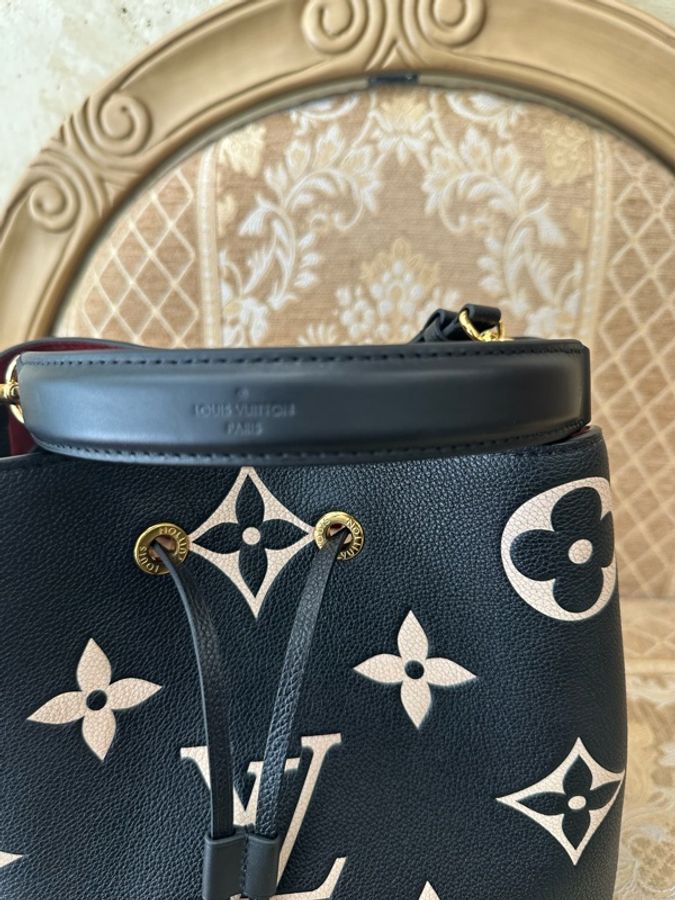 LV 黑拼米白牛皮金釦NeoNoe MM手提肩斜背水桶包M45497-8