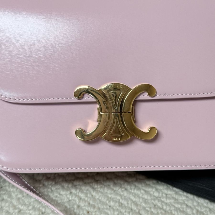 Celine 賽琳 Teen Triomphe 小號凱旋門包 斜背包 櫻花粉搭配經典凱旋門金扣-8