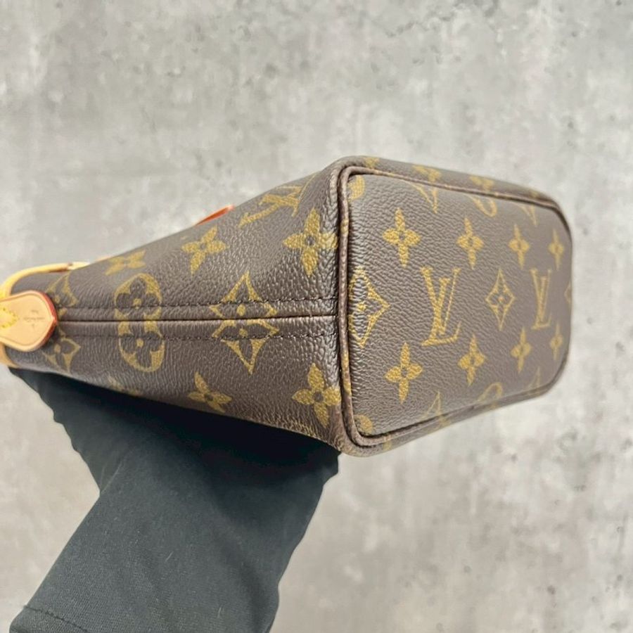 Louis Vuitton Neverfull BB-8