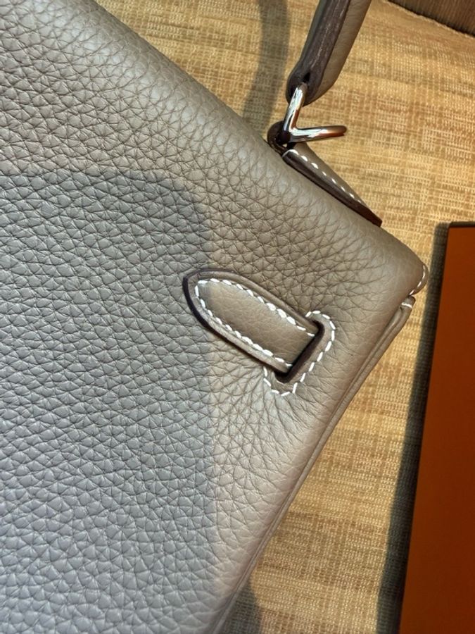 愛馬仕 Hermès Kelly 25 大象灰(Etoupe),銀扣,Togo 皮,全新全套,W 刻印,24 年 12 月票據。-30