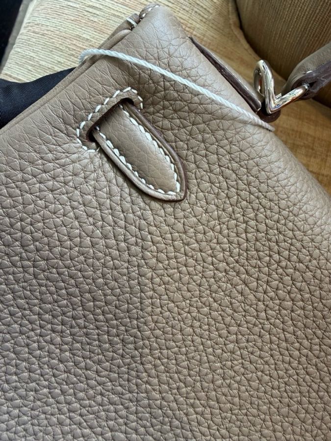 愛馬仕 Hermès Kelly 25 大象灰(Etoupe),銀扣,Togo 皮,全新全套,W 刻印,24 年 12 月票據。-34
