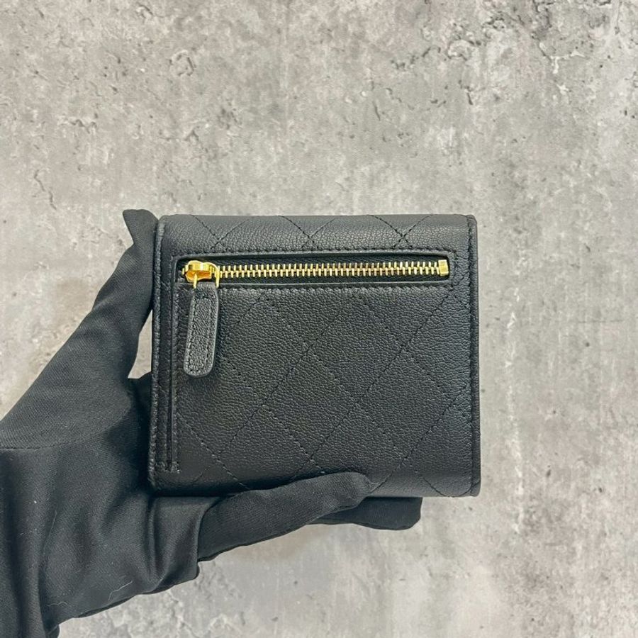 Chanel 三摺黑金短夾 荔枝皮-2