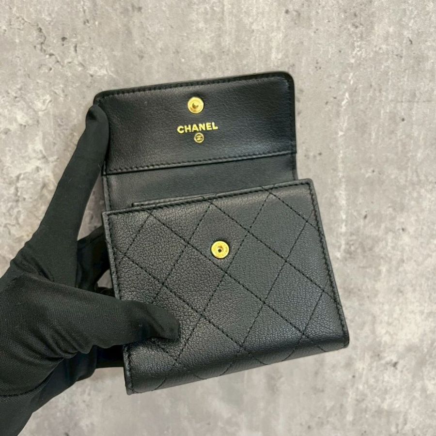 Chanel 三摺黑金短夾 荔枝皮-9