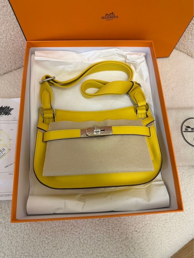 HERMES / 愛馬仕 Jypsiere 吉普賽包,閒置未使用,Swift 牛皮,那不勒斯黃。-12