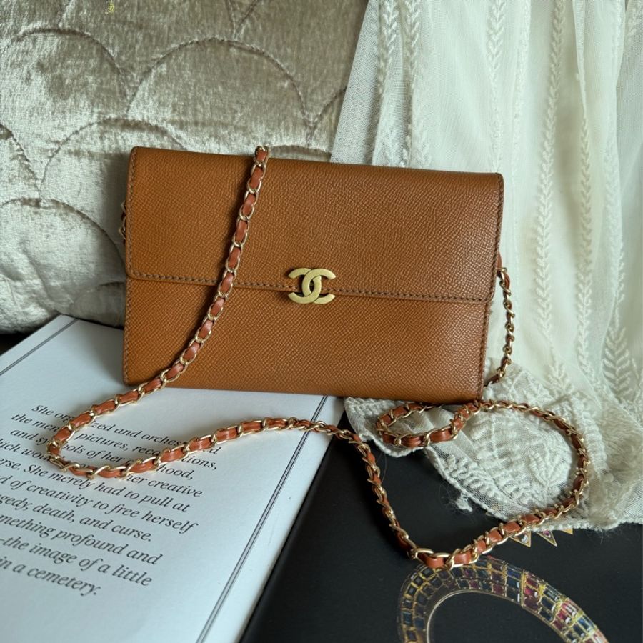 香奈兒 chanel 金棕色 蜜糖色 中古 鏈子皮夾 woc wallet on chain 金扣 翻蓋包 wallet 長夾 牛皮 魚子皮 荔枝皮 斜背包-0