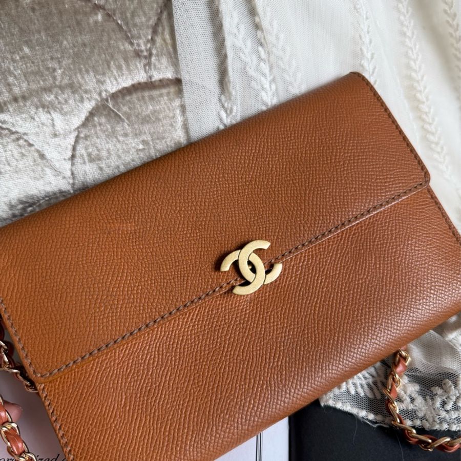 香奈兒 chanel 金棕色 蜜糖色 中古 鏈子皮夾 woc wallet on chain 金扣 翻蓋包 wallet 長夾 牛皮 魚子皮 荔枝皮 斜背包-5
