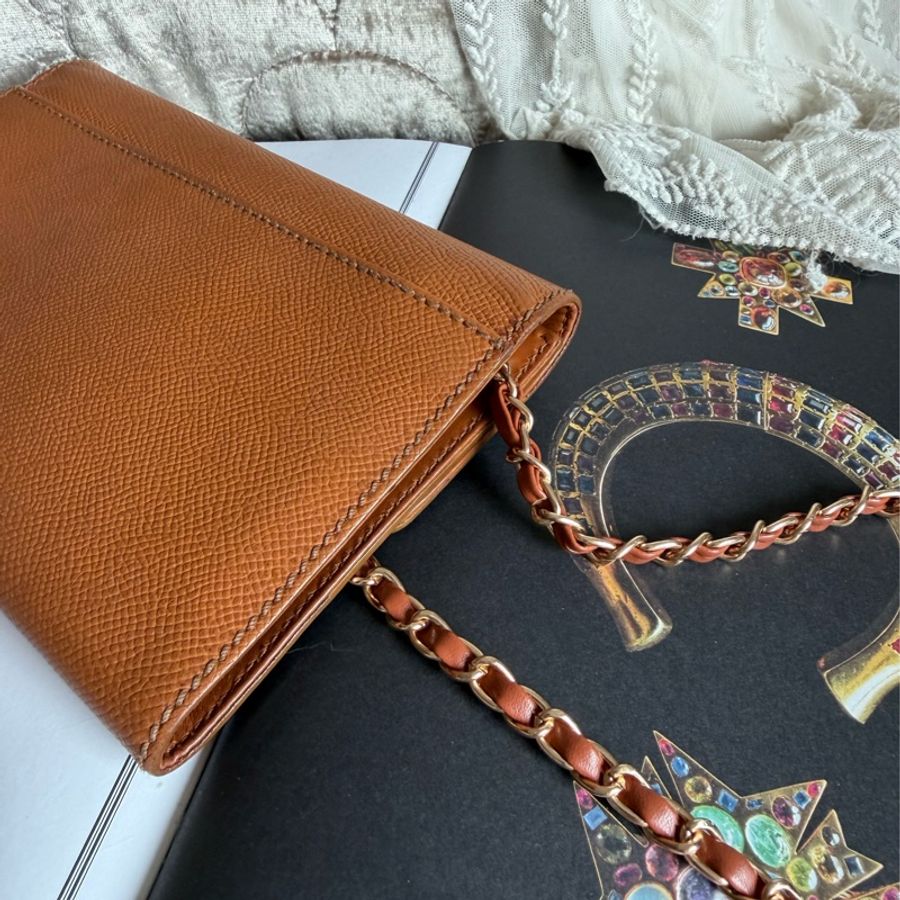 香奈兒 chanel 金棕色 蜜糖色 中古 鏈子皮夾 woc wallet on chain 金扣 翻蓋包 wallet 長夾 牛皮 魚子皮 荔枝皮 斜背包-11