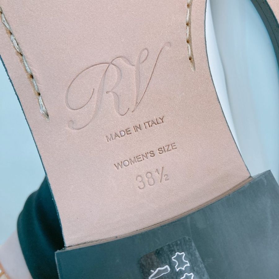 MS0780	Roger Vivier 羅傑維維亞經典扣牛律鞋 Metal Buckle Morsetto Size 38.5 Patent Leather  White x GHW-8