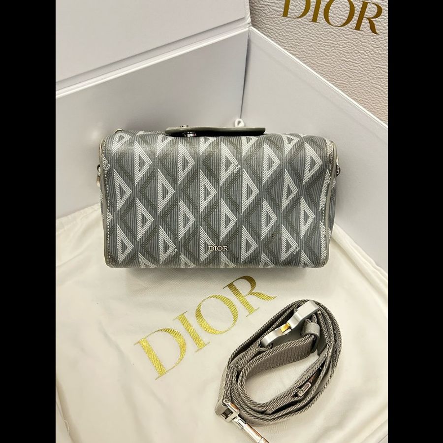 DIOR迪奧 金屬壓花提花標誌、可拆卸肩帶,菱格手提斜挎單肩包 男款 灰色-0