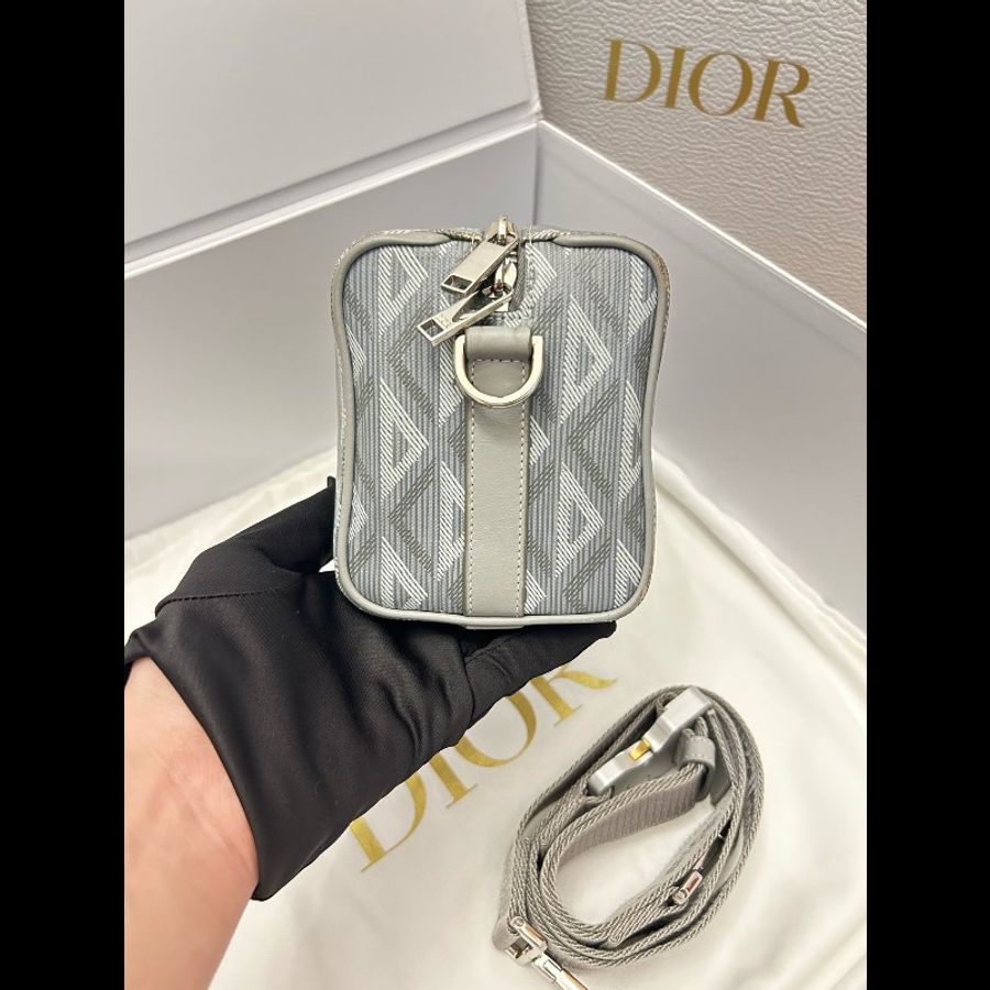 DIOR迪奧 金屬壓花提花標誌、可拆卸肩帶,菱格手提斜挎單肩包 男款 灰色-2