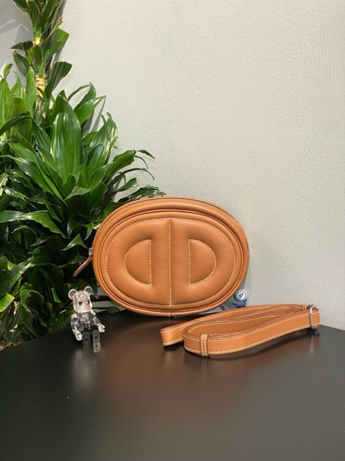 99新 愛馬仕 Hermes Loop豬鼻子腰包 金棕銀扣swift z刻-4