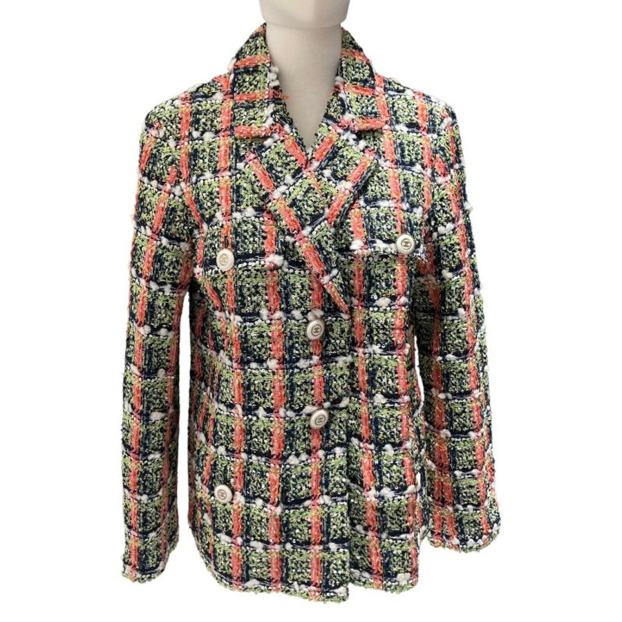 CHANEL 香奈兒 2020年 早春度假車站系列 COCO EXPRESS MULTICOLOR SEQUIN EMBELLISHMENTS TWEED JACKET 多色亮片混紡斜紋軟呢外套-1