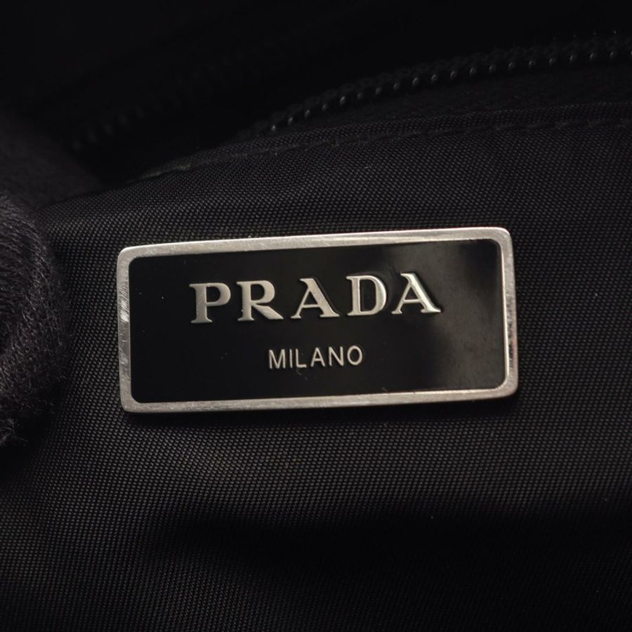 PRADA 三角 Logo 金屬雙肩包,尼龍材質,黑色,SHW 五金配件,二手女款-3
