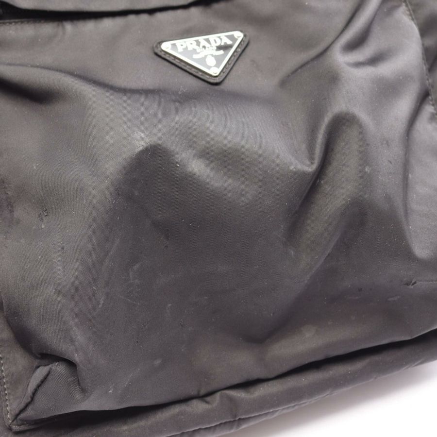 PRADA 三角 Logo 金屬雙肩包,尼龍材質,黑色,SHW 五金配件,二手女款-5