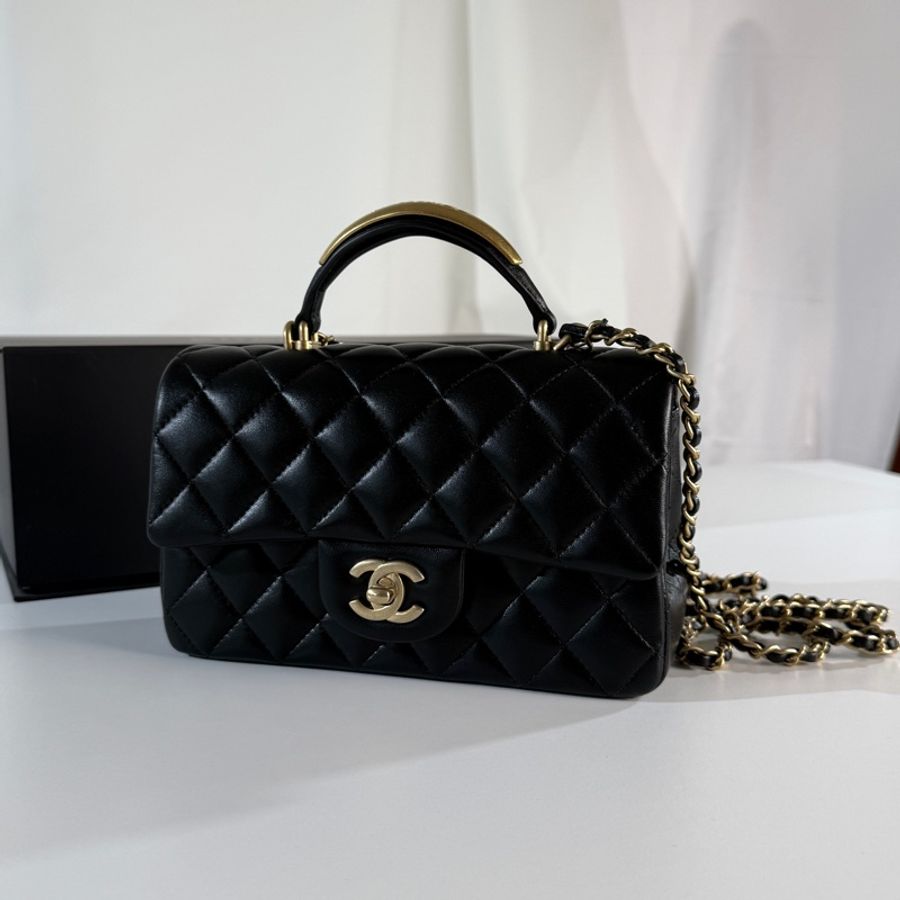 近全新Chanel mini CF20 handle 手提COCO黑金-10