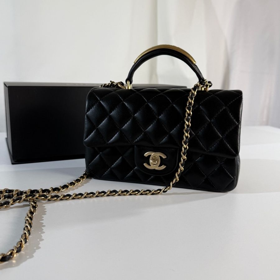 近全新Chanel mini CF20 handle 手提COCO黑金-11