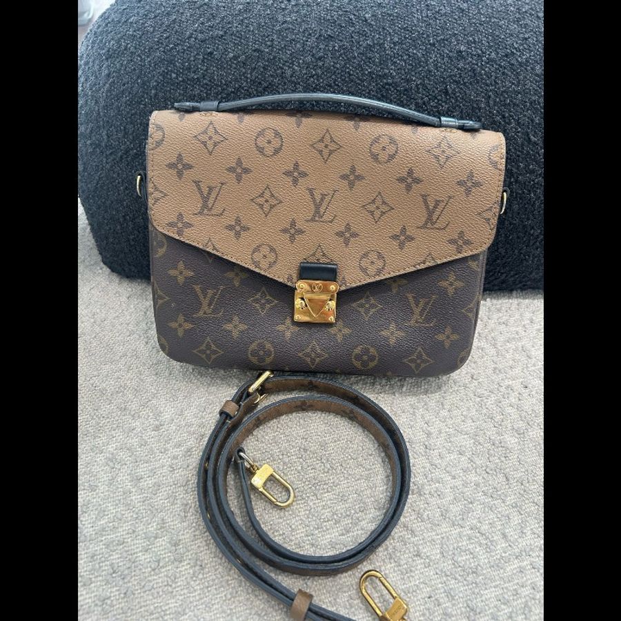 LV路易威登 Pochette Metis焦糖拼色郵差包-0