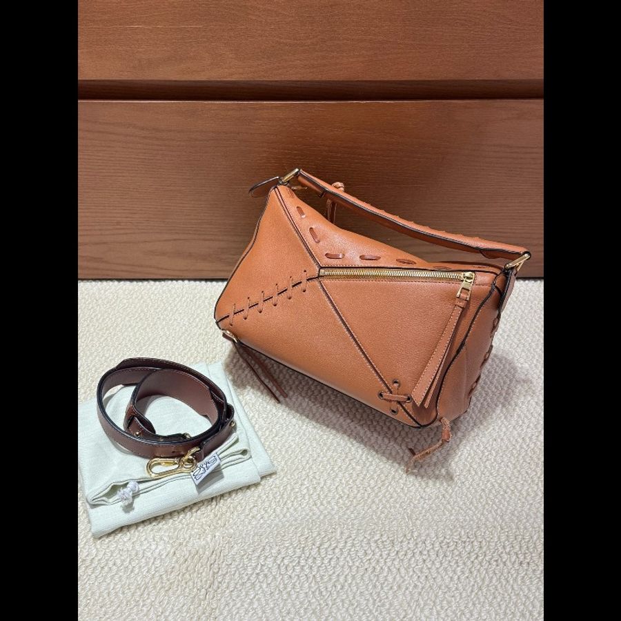 Loewe/羅意威 焦糖色編織流蘇中號puzzle,極為稀有的限定款式-1
