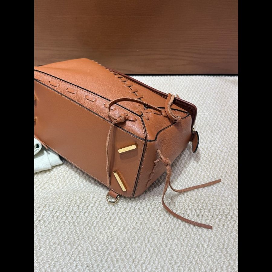 Loewe/羅意威 焦糖色編織流蘇中號puzzle,極為稀有的限定款式-3