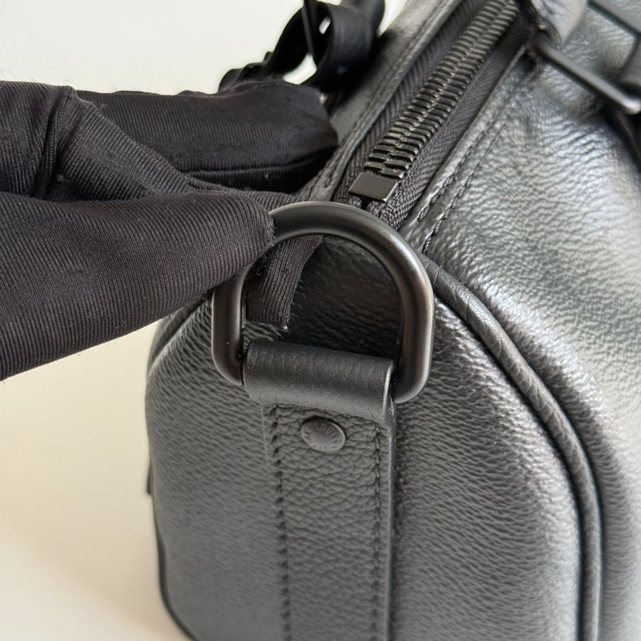 閒置新🆕 全配有購證🙌🏻 Louis Vuitton 路易威登 Keepall Bandoulière 25 午夜黑-15