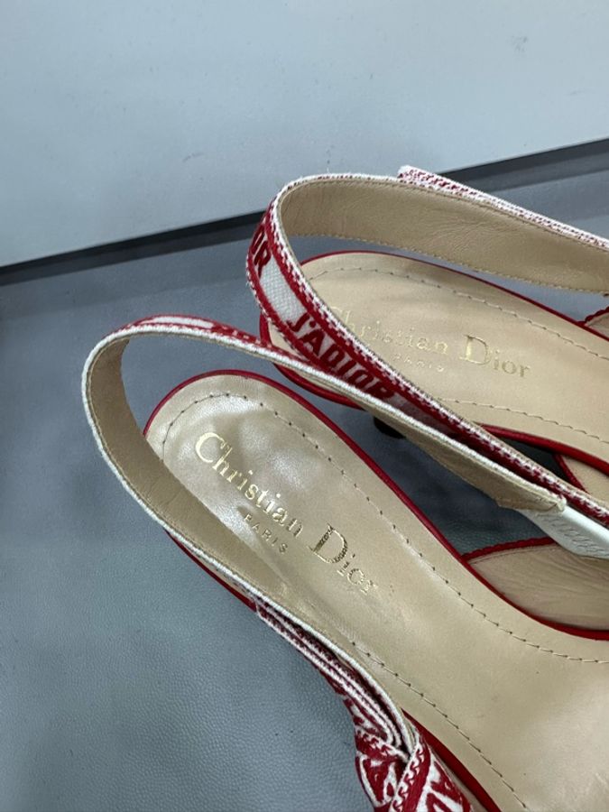 Dior迪奧jadior系列七夕限定紅色刺繡尖頭高跟鞋,紅白,38.5碼 閒置-3