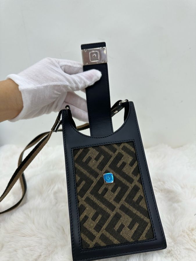 Fendi 芬迪斜背包 手拎包 手機包-4