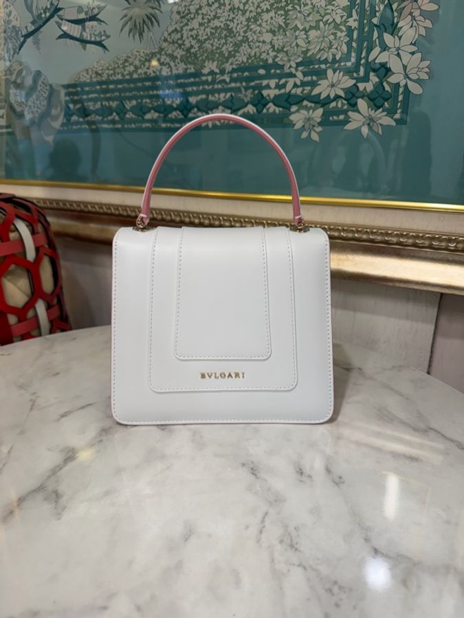 Bvlgari 白拼粉牛皮Serpenti Forever粉琺瑯蛇頭淡金釦銀內裡下蓋手提斜背鏈包-1