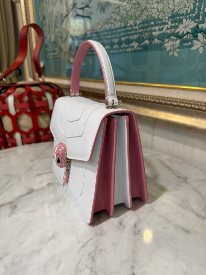 Bvlgari 白拼粉牛皮Serpenti Forever粉琺瑯蛇頭淡金釦銀內裡下蓋手提斜背鏈包-2